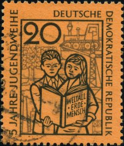 DDR-Briefmarke aus dem Jahre 1959 anlässlich des 5-Jährigen Jubiläums der Jugendweihe